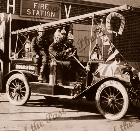 Early motor fire engine of Hindmarsh Fire Brigade, SA. (decorated) c1910s