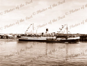 SS KARATTA leaving Port Adelaide South Australia c1950s steam ship