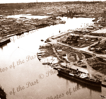 Aerial view of Birkenhead showing B'head Tavern & McFarlane's Slipway, South Australia, shipping c1930s