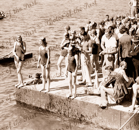 Prior to start of ladies race, Port River, SA, South Australia c1940s