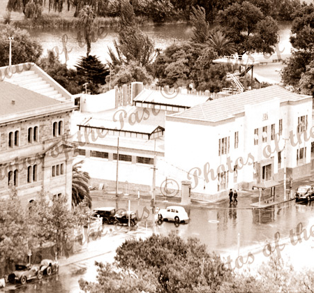 Adelaide City Baths. Overview to Torrens. SA c1940s South Australia