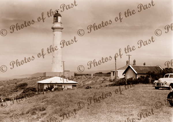 Split Point Lighthouse, Aireys Inlet, Vic. c1950s, cars