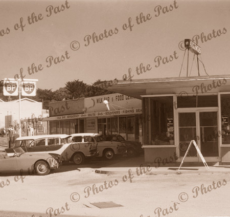 Four Kings Roadhouse, Anglesea, Vic. Victoria. Great Ocean Road. c1950s