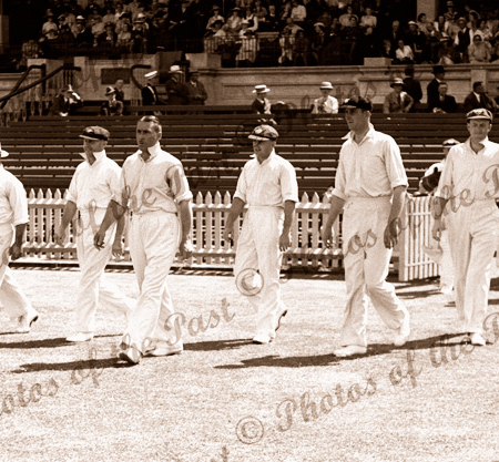 Unknown Australian Eleven, Adelaide Oval. South Australia c 1938 Badcock Chipperfield Richardson McCabe O'Reilly