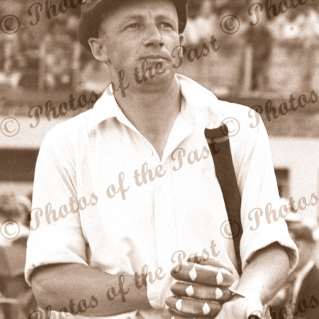 Don Bradman at MCG, Jan 1937. Melbourne Cricket Ground Jan