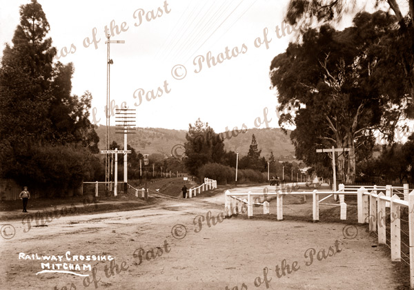Lower Mitcham railway crossing, SA. c1910s