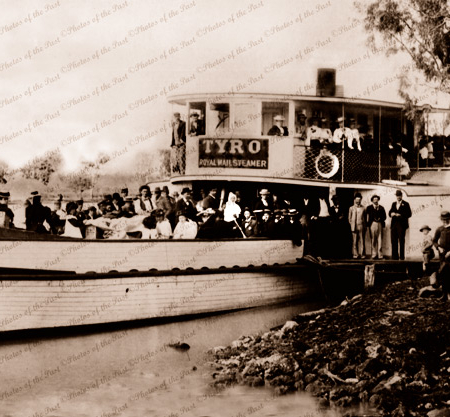 PS TYRO near Mannum, SA. 1909. Riverboat. South Australia.