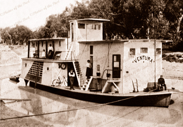 PS VENTURA at river bank on Darling River, NSW. E. Dodd River Trader c1910. New South Wales. Riverboat