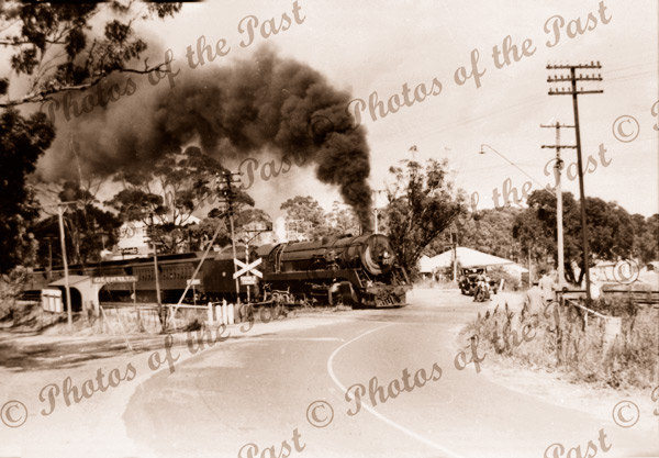 Glenalta Railway Crossing, SA. 1940s. South Australia