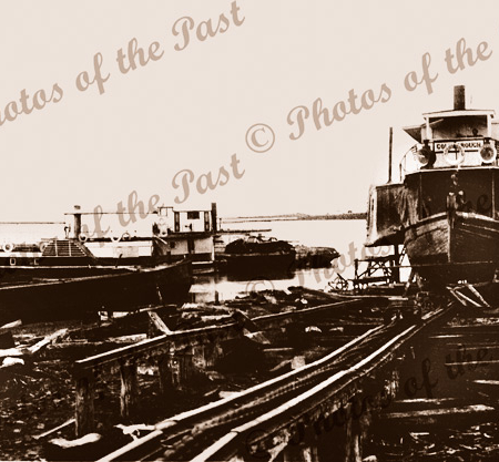 PS GOLDSBOROUGH at Murray Bridge, SA. South Australia.. Paddle Steamer, Riverboat. 1908