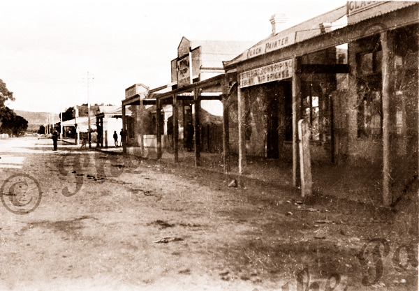 Minlaton, SA. T.H. Green, Bootmaker & S. Pitman. South Australia.