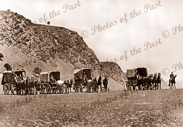 Ben Manisty's vans near the Little Gorge, Lady Bay SA. South Australia. Horse and carriages. 1920