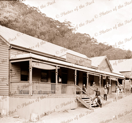 Cadan's Hotel, Lauraville, Victoria, c1890s Name changed to Gaffneys Creek in 1900