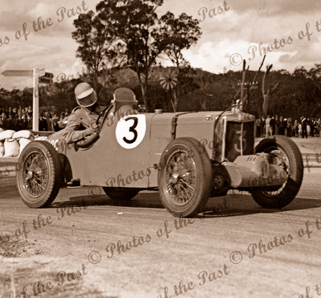 Colin Dunne driving a MG K3 on Lobethal race circuit, SA. South Australia. Racing Car. 1938