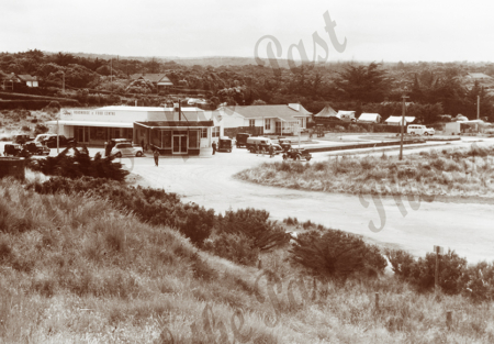 The 'Four Kings' roadhouse. Anglesea. Vic. c1940s